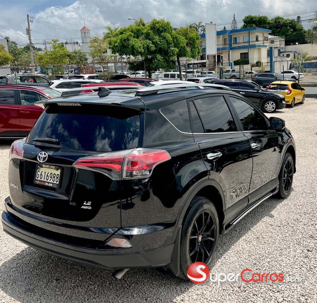 2017 Toyota RAV4 LE — foto 6 / 12