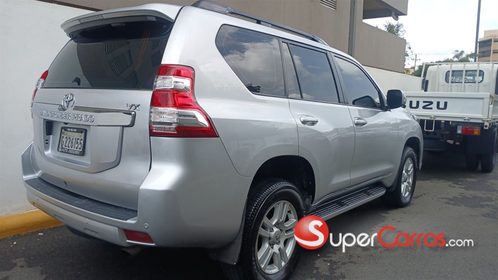 2010 Toyota Land Cruiser VXL — foto 2 / 4