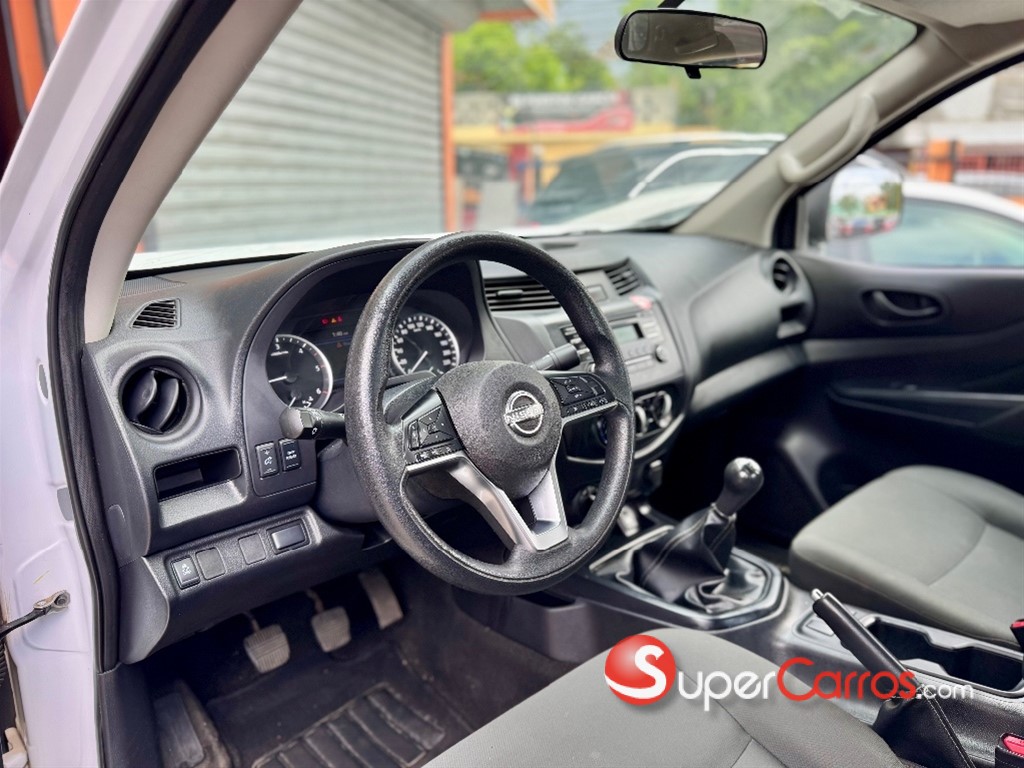 2024 Nissan Frontier LE — foto 9 / 12