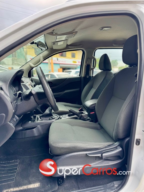 2024 Nissan Frontier LE — foto 11 / 12