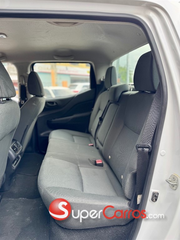 2024 Nissan Frontier LE — foto 12 / 12