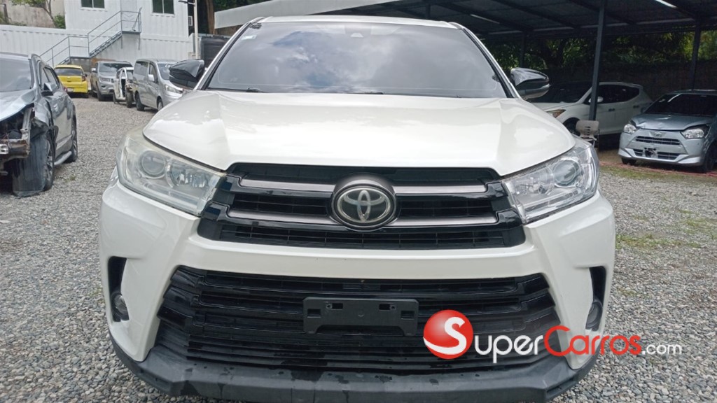 2019 Toyota Highlander Hybrid LE — foto 7 / 9