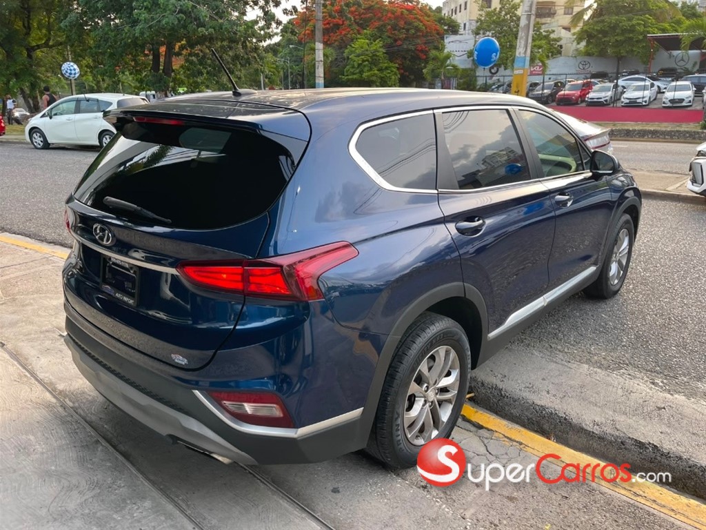 2020 Hyundai Santa Fe SE — foto 4 / 10