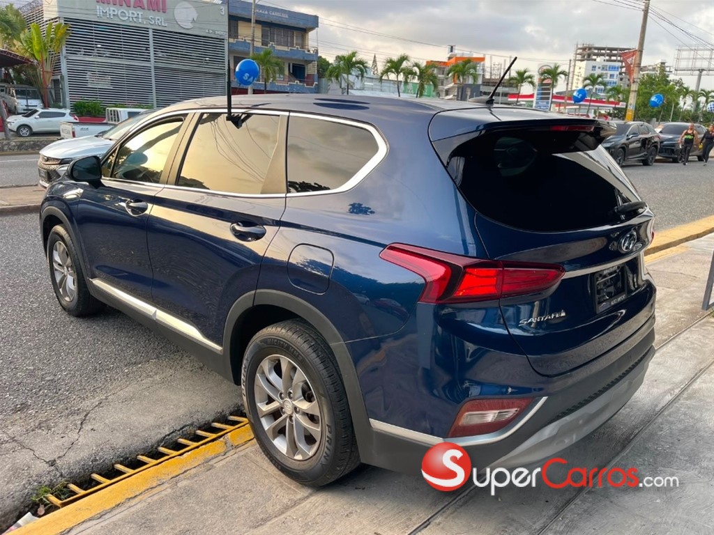 2020 Hyundai Santa Fe SE — foto 6 / 10