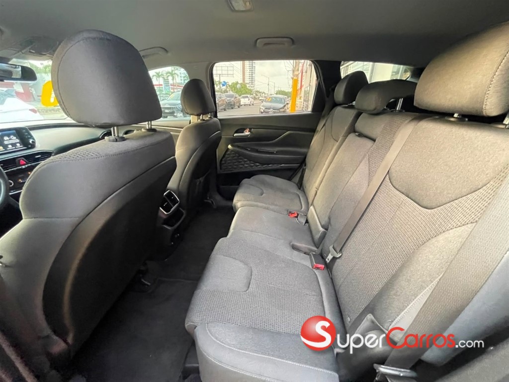 2020 Hyundai Santa Fe SE — foto 8 / 10