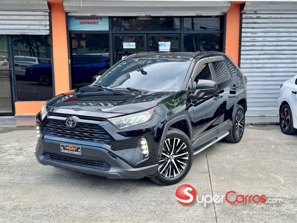 2020 Toyota RAV4 LE PLUS — foto 2 / 12