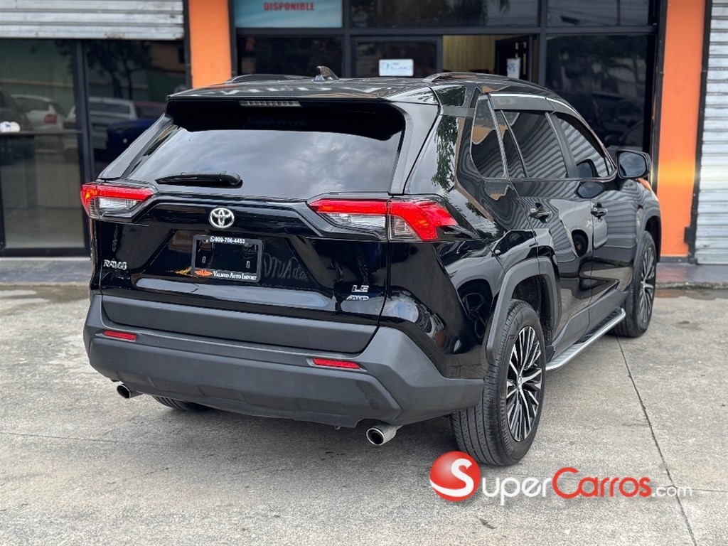 2020 Toyota RAV4 LE PLUS — foto 7 / 12