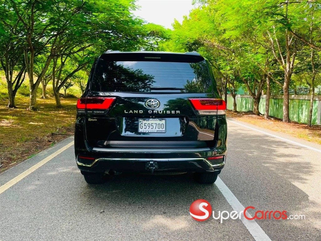 2022 Toyota Land Cruiser 70 ANIVERSARIO — foto 11 / 12