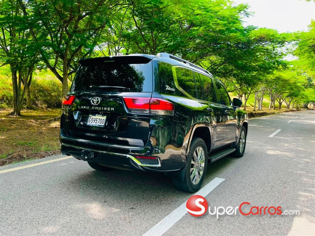 2022 Toyota Land Cruiser 70 ANIVERSARIO — foto 12 / 12