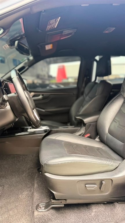 2024 Isuzu DMAX LSE — foto 5 / 10