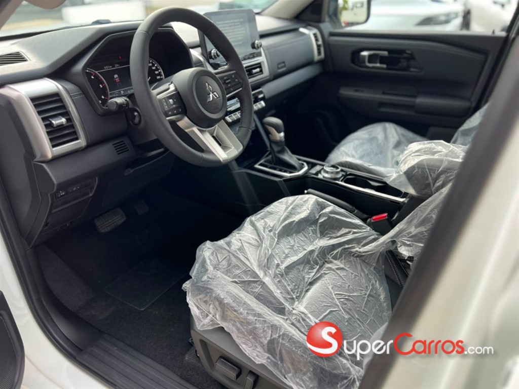 2027 Mitsubishi Motors L 200 Triton — foto 10 / 10