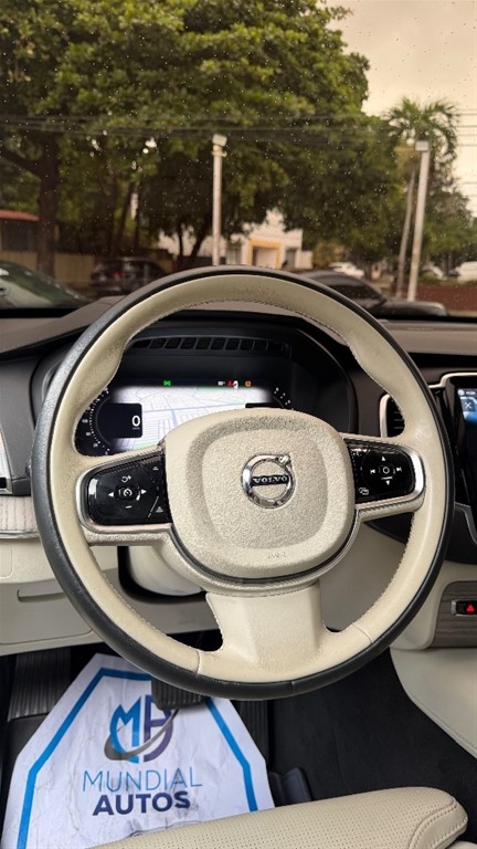 2024 Volvo XC90 B6 Ultimate — foto 4 / 9