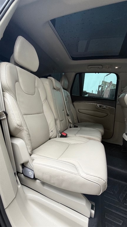 2024 Volvo XC90 B6 Ultimate — foto 9 / 9