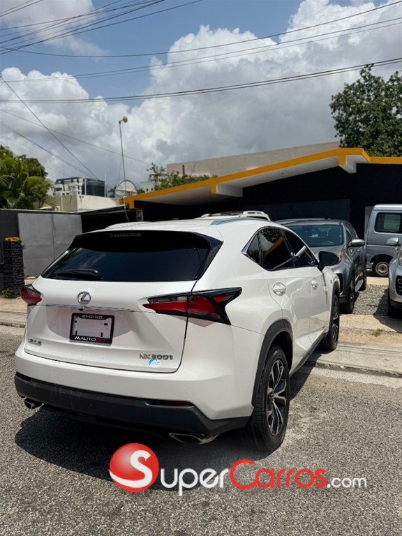 2016 Lexus NX 200T F Sport — foto 4 / 11