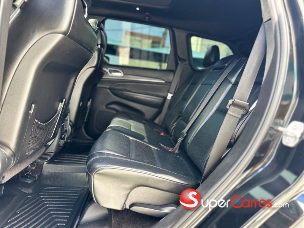 2018 Jeep Grand Cherokee Overland — foto 7 / 11