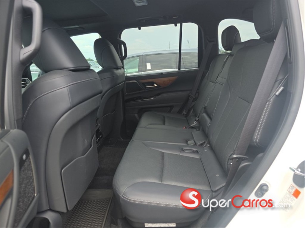 2025 Lexus LX 700 H Luxury — foto 11 / 12