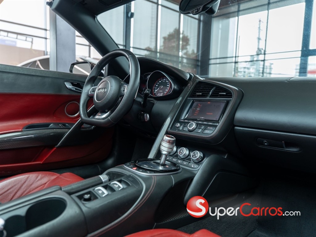2015 Audi R8 V10 Spyder — foto 7 / 12