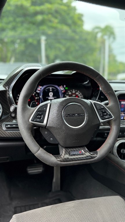 2020 Chevrolet Camaro ZL1 — foto 4 / 9
