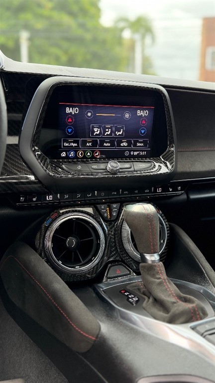 2020 Chevrolet Camaro ZL1 — foto 6 / 9