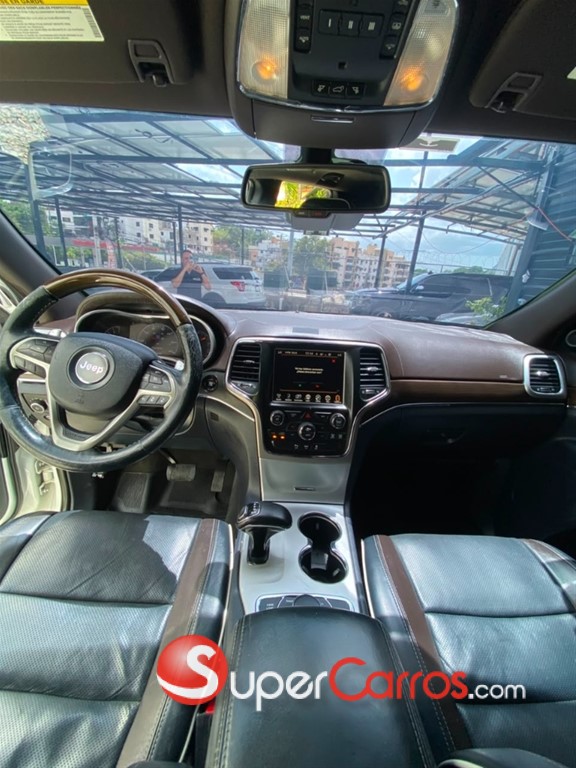 2015 Jeep Grand Cherokee Overland — foto 6 / 10