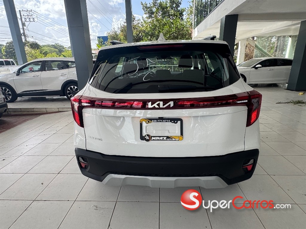 2027 Kia Seltos — foto 6 / 12