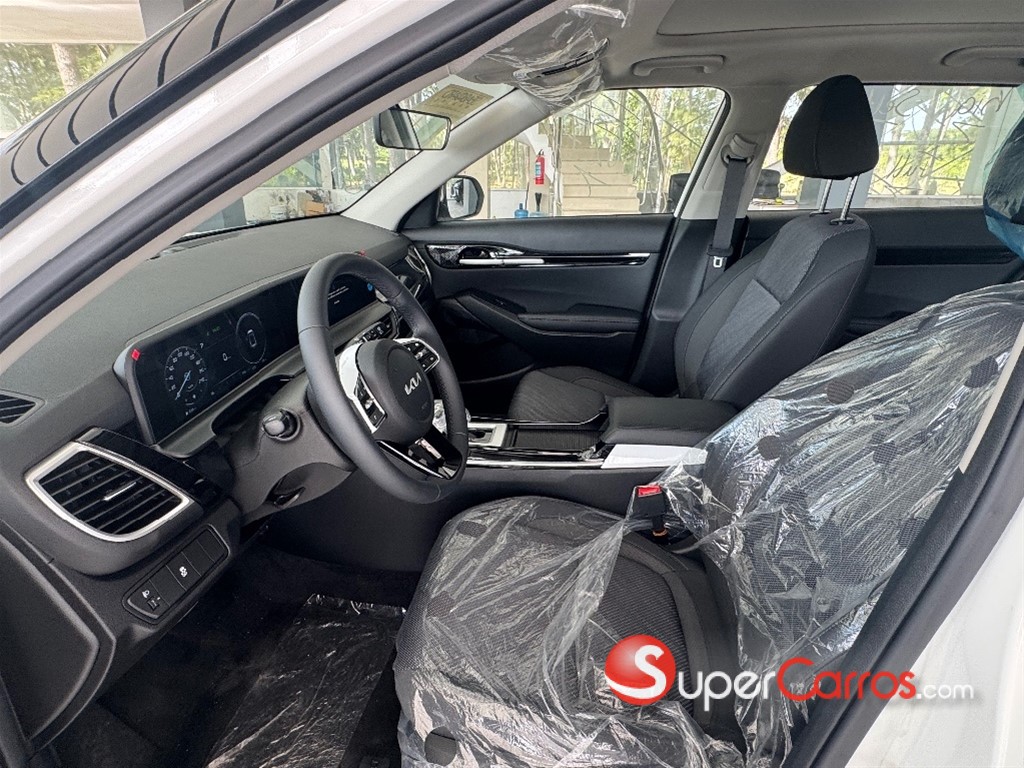 2027 Kia Seltos — foto 10 / 12