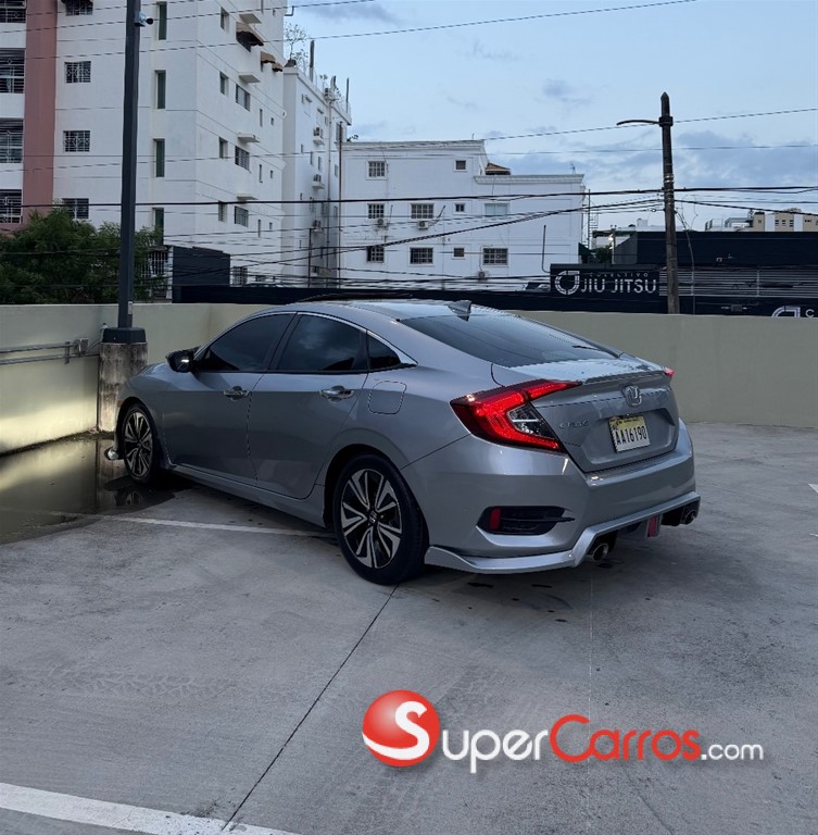 2017 Honda Civic EX Turbo — foto 4 / 11