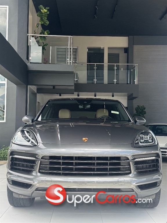 2021 Porsche Cayenne Coupe — foto 2 / 9