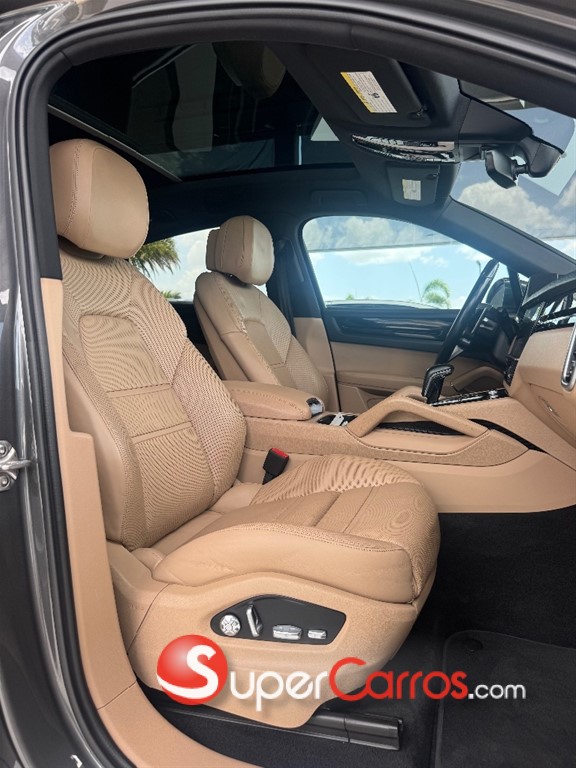 2021 Porsche Cayenne Coupe — foto 3 / 9