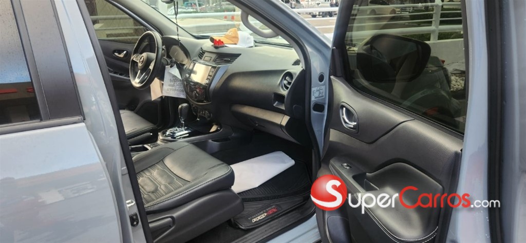 2025 Nissan Frontier Pro-4X — foto 9 / 9