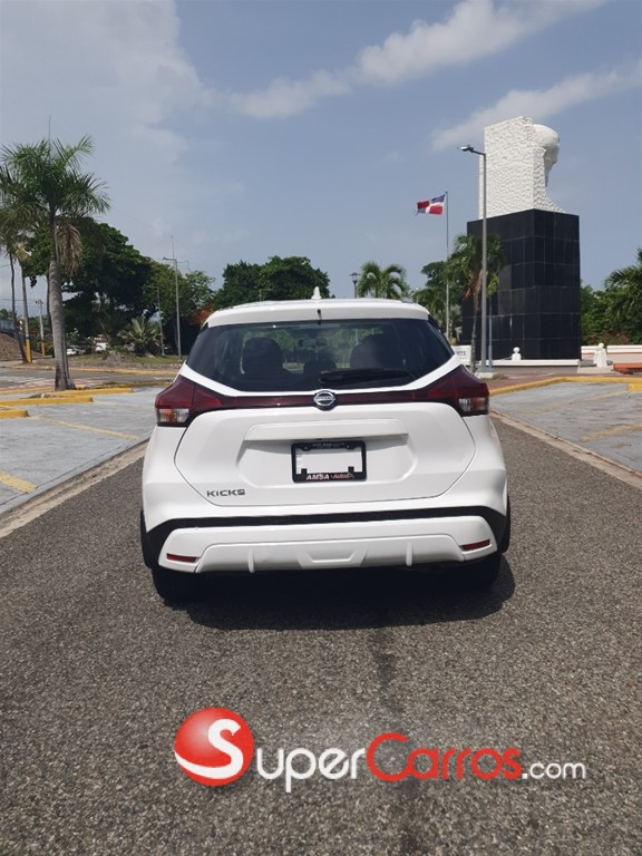 2021 Nissan Kicks S — foto 4 / 10