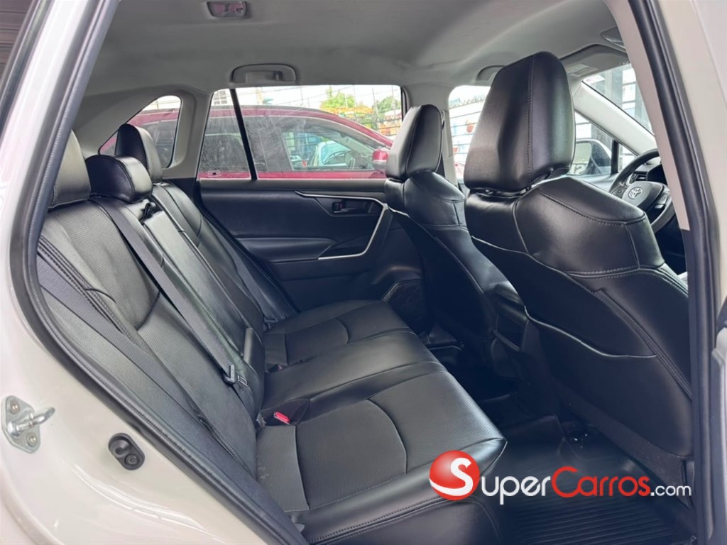 2021 Toyota RAV4 LE PLUS — foto 5 / 10