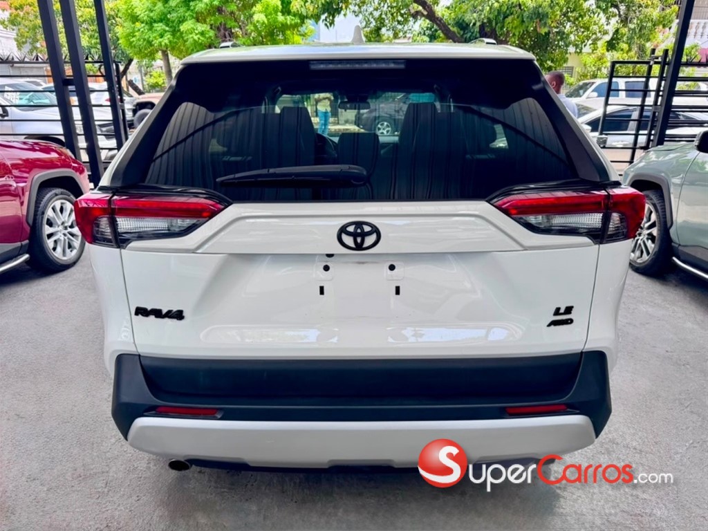 2021 Toyota RAV4 LE PLUS — foto 7 / 10