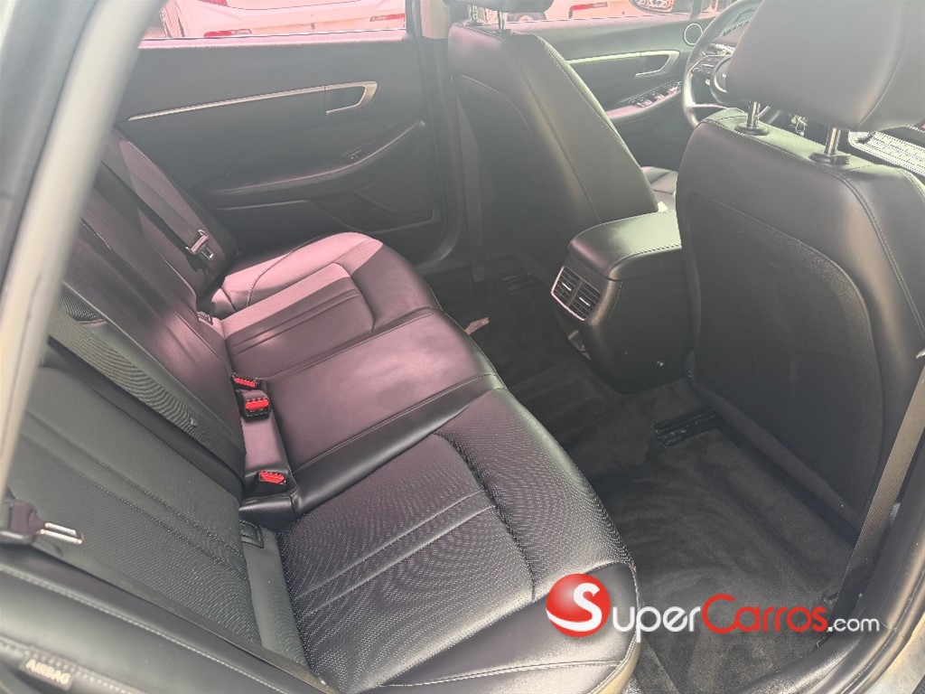 2021 Hyundai Sonata DN8 — foto 10 / 12