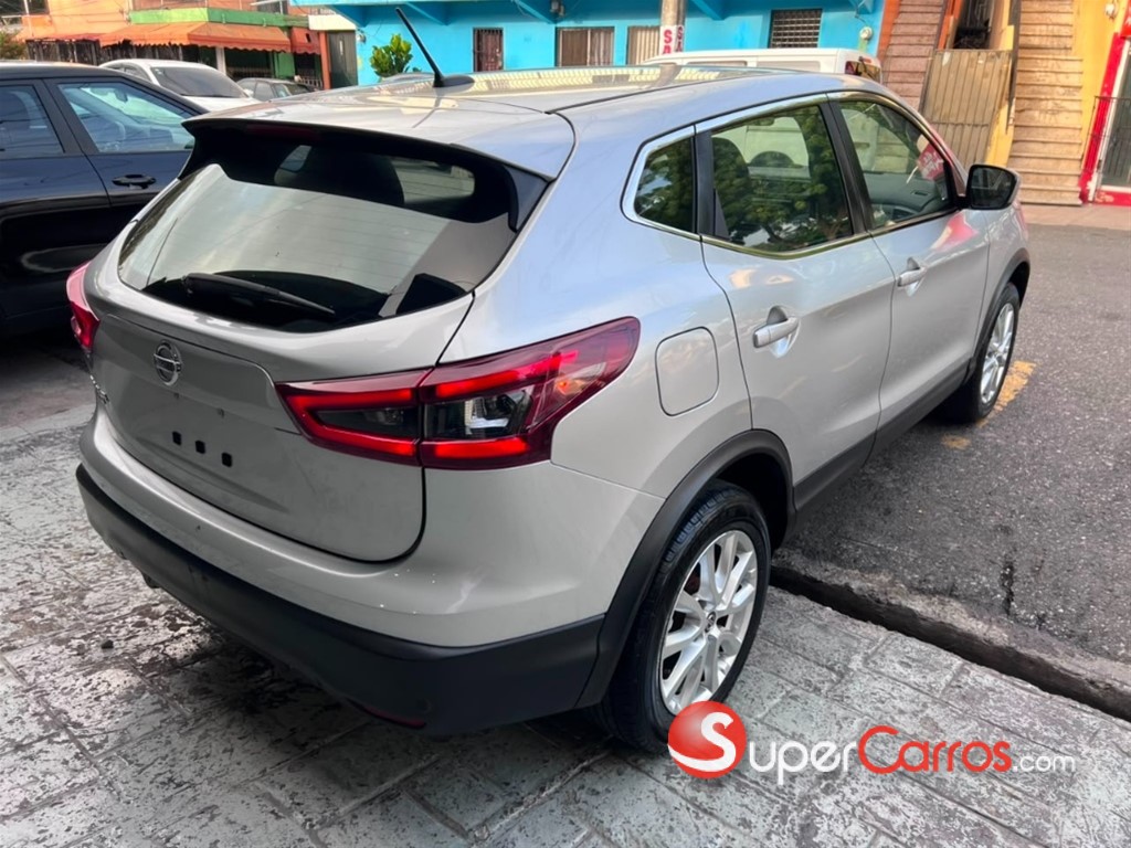 2021 Nissan Rogue Sport — foto 4 / 10