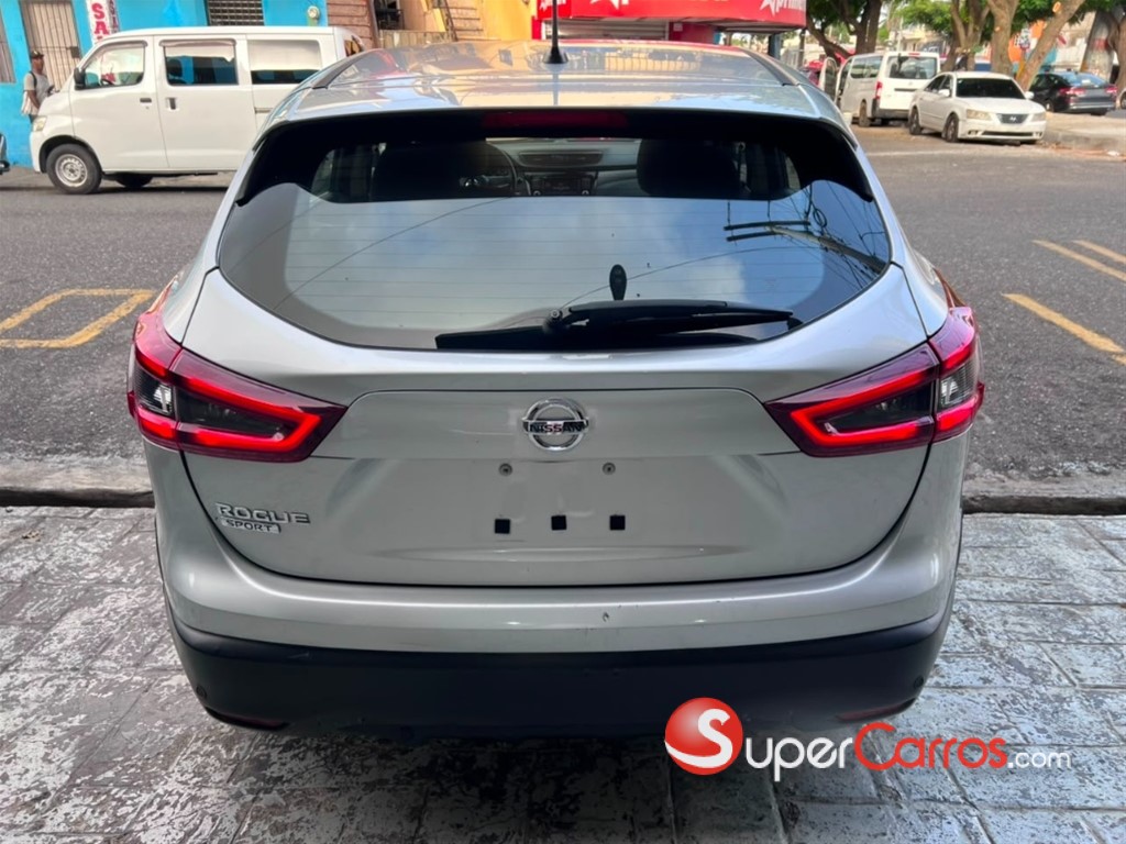 2021 Nissan Rogue Sport — foto 5 / 10