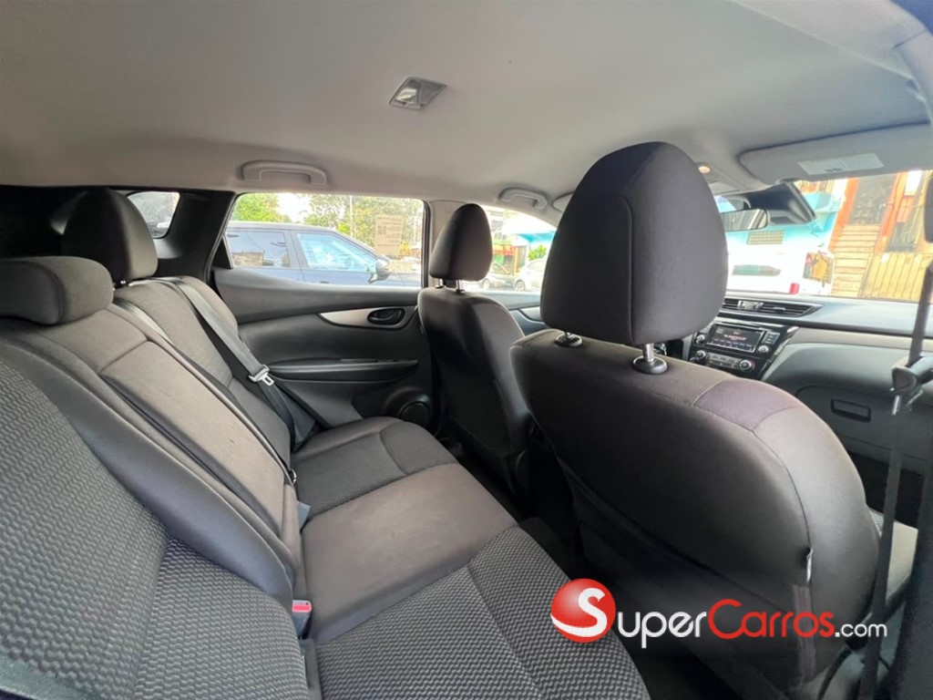 2021 Nissan Rogue Sport — foto 9 / 10