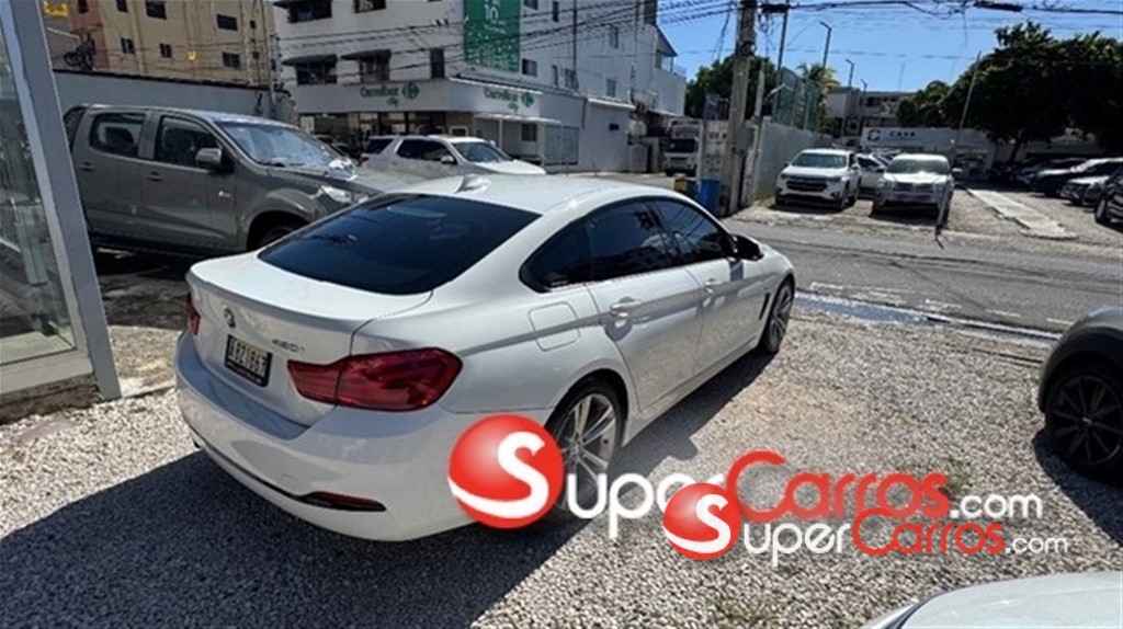 2018 BMW Serie 4 420i Gran Coupe — foto 9 / 11