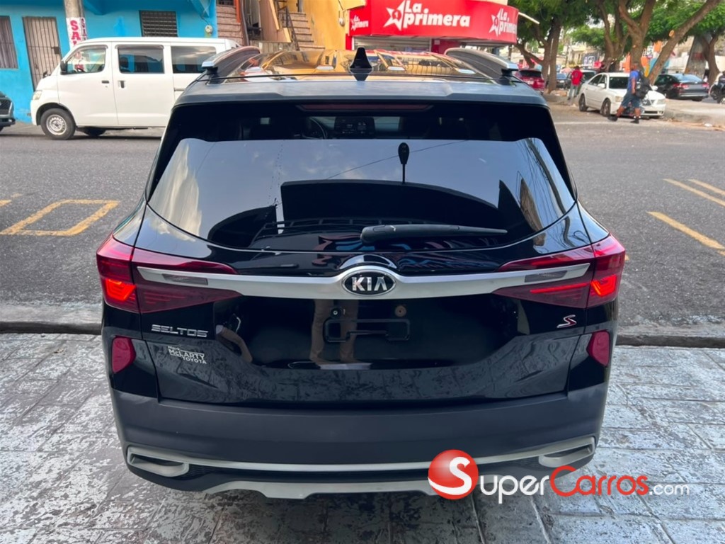 2021 Kia Seltos S — foto 5 / 10