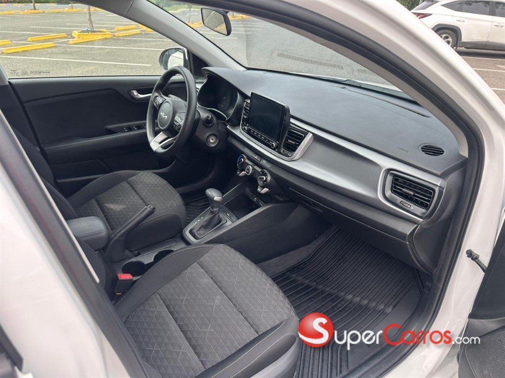 2022 Kia Rio S — foto 9 / 11