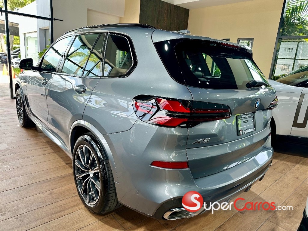 2026 BMW X 5 XDRIVE 40i M PACKAGE — foto 3 / 11