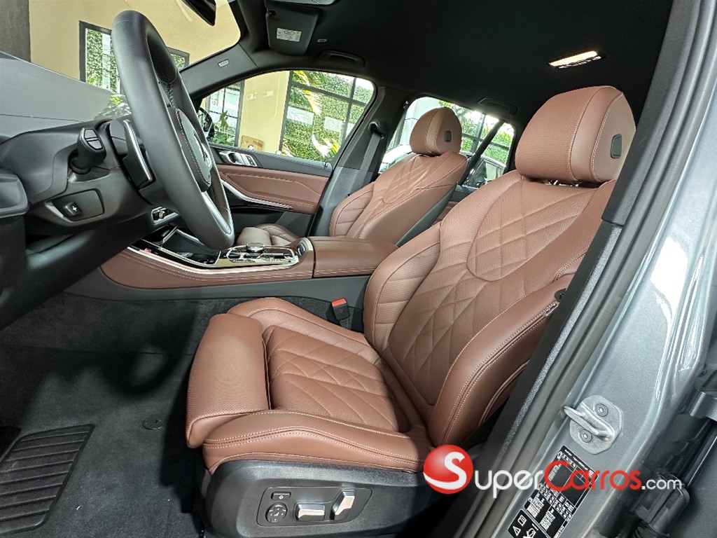 2026 BMW X 5 XDRIVE 40i M PACKAGE — foto 6 / 11