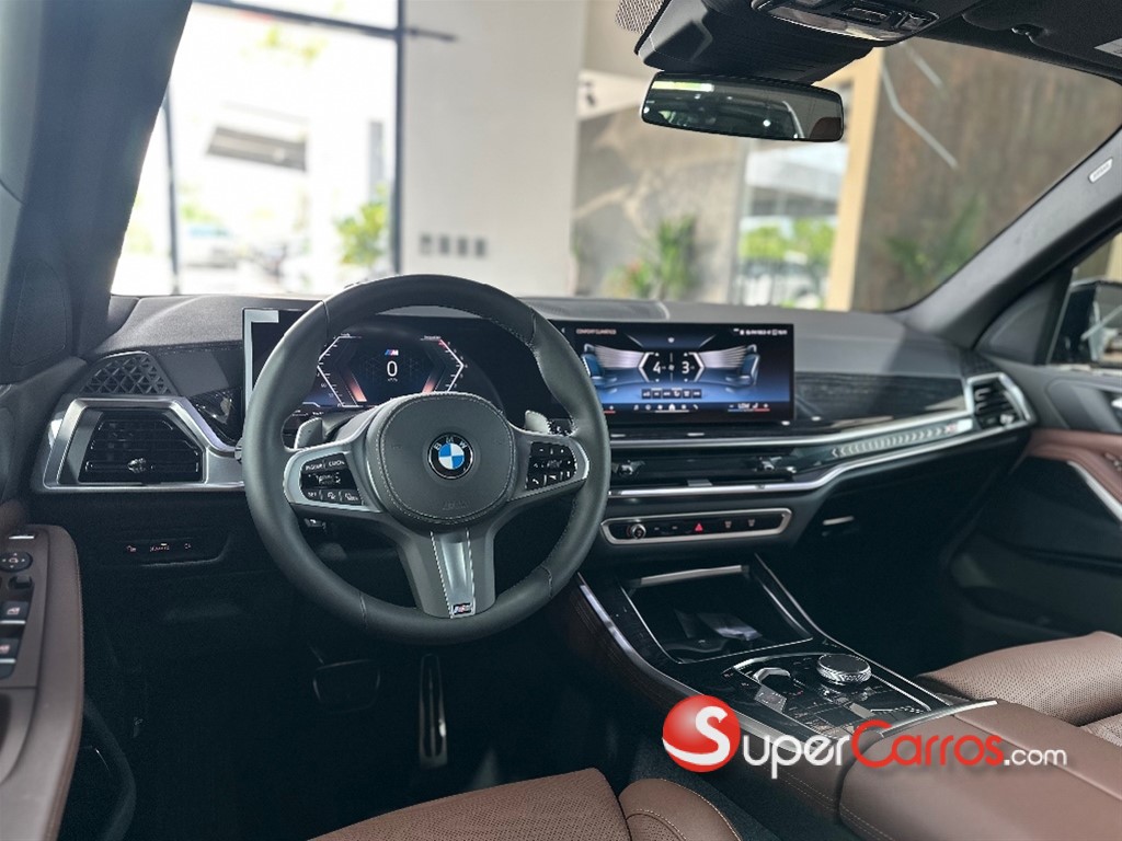 2026 BMW X 5 XDRIVE 40i M PACKAGE — foto 9 / 11