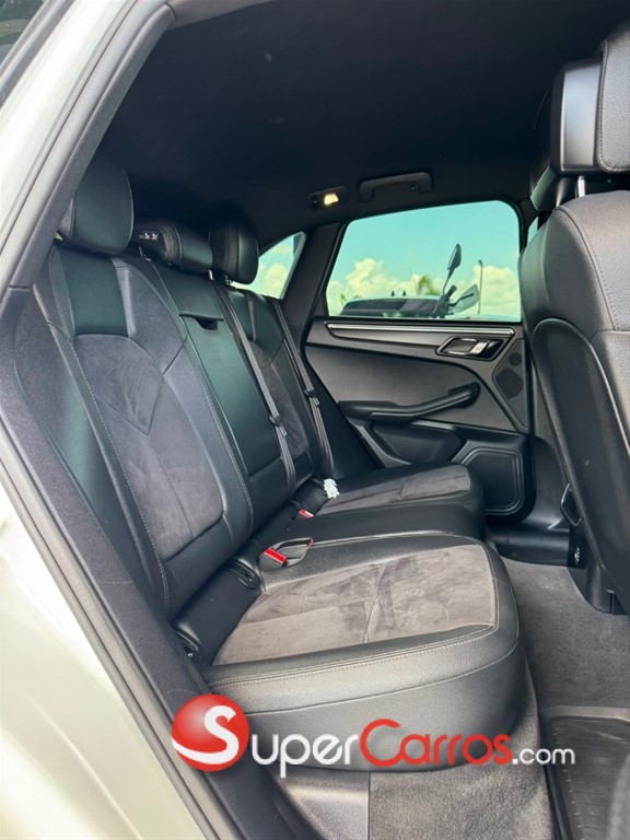 2019 Porsche Macan — foto 6 / 10