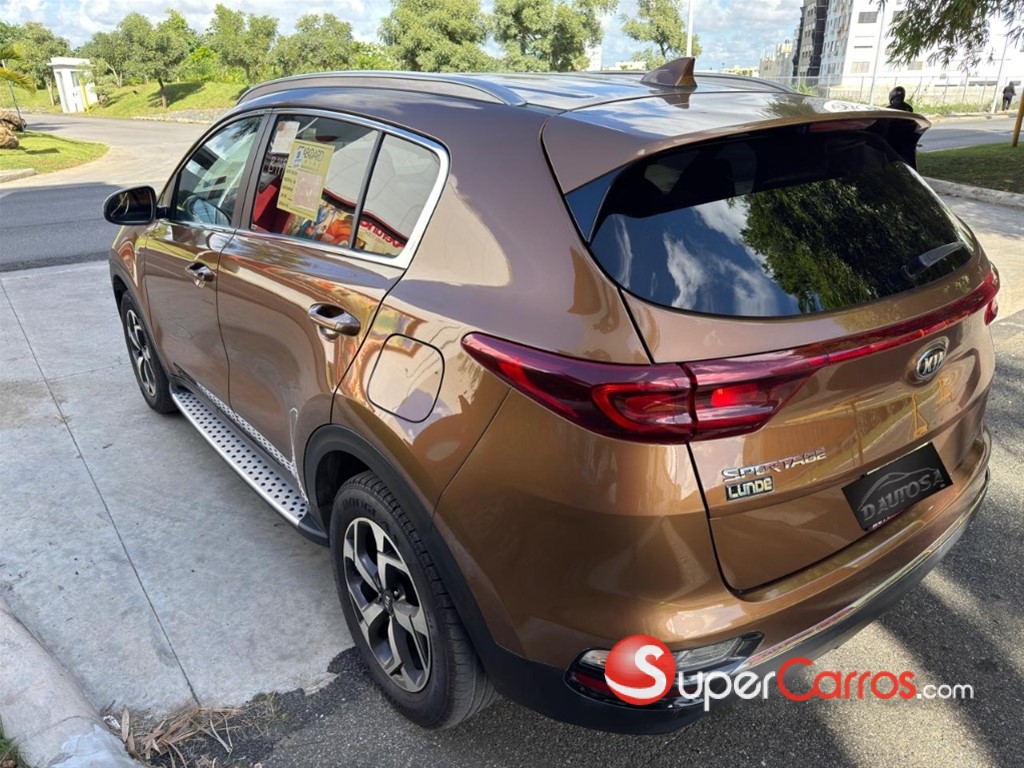 2020 Kia Sportage LX — foto 6 / 11
