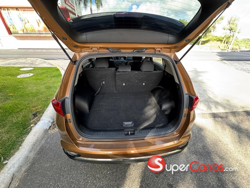 2020 Kia Sportage LX — foto 7 / 11