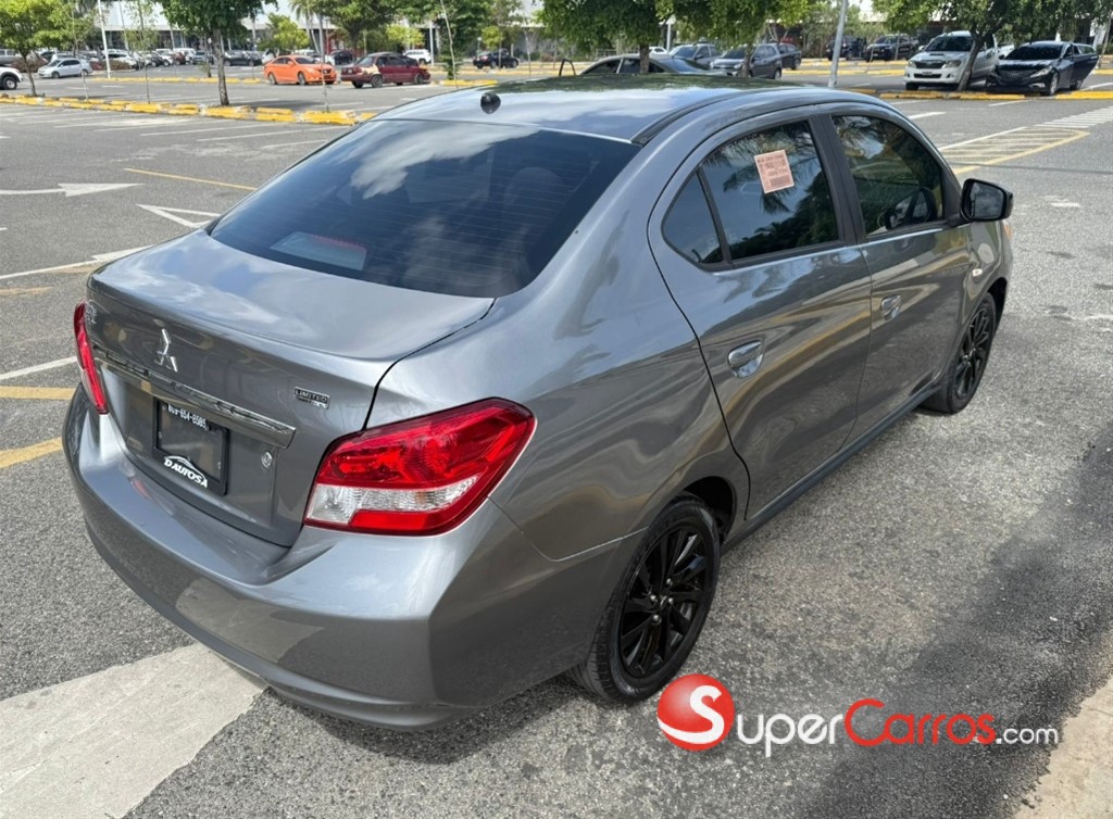 2020 Mitsubishi Motors Mirage G4 SE — foto 5 / 10