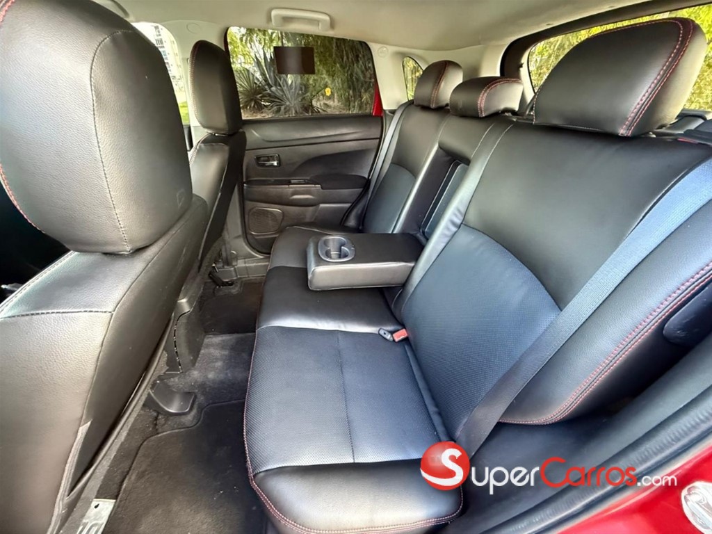 2021 Mitsubishi Motors Outlander Sport SE — foto 2 / 10