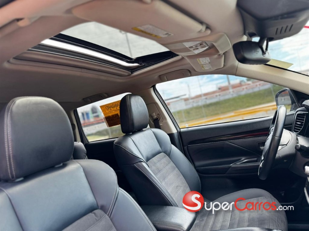 2020 Mitsubishi Motors Outlander SE — foto 3 / 12