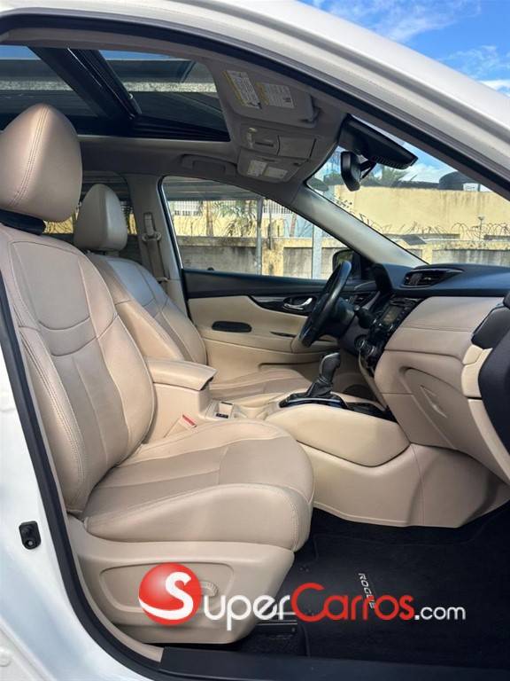 2020 Nissan Rogue SL — foto 4 / 11